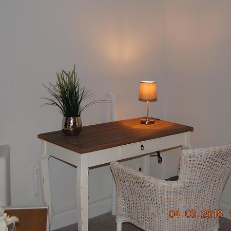 Schoene Ferienwohnung Zentral Gelegen Kiel Ngoại thất bức ảnh